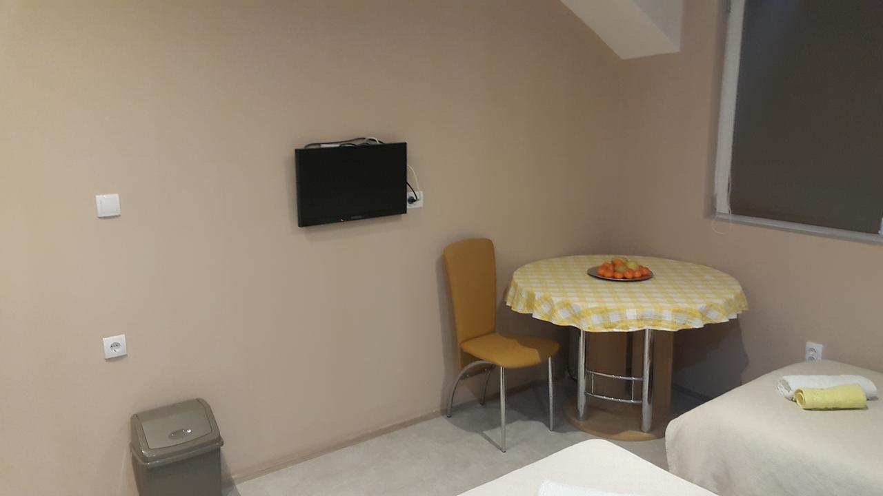 Zen Apartmani Novi Sad Buitenkant foto
